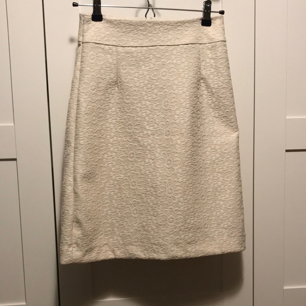 Elegant Cream Lace Skirt